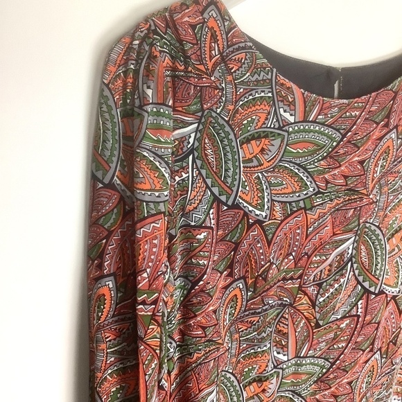 100% Silk Blouse Size 6 - Picture 9 of 13